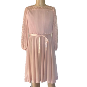 Discovery fashions vintage dress  db